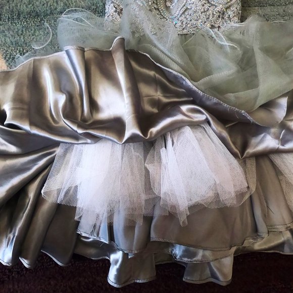ForYouDress formal tulle and Beaded silver dress size 2xs - Picture 8 of 9